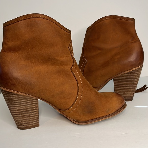 Aldo Fastrost Heeled boots Size 9 - Picture 4 of 7